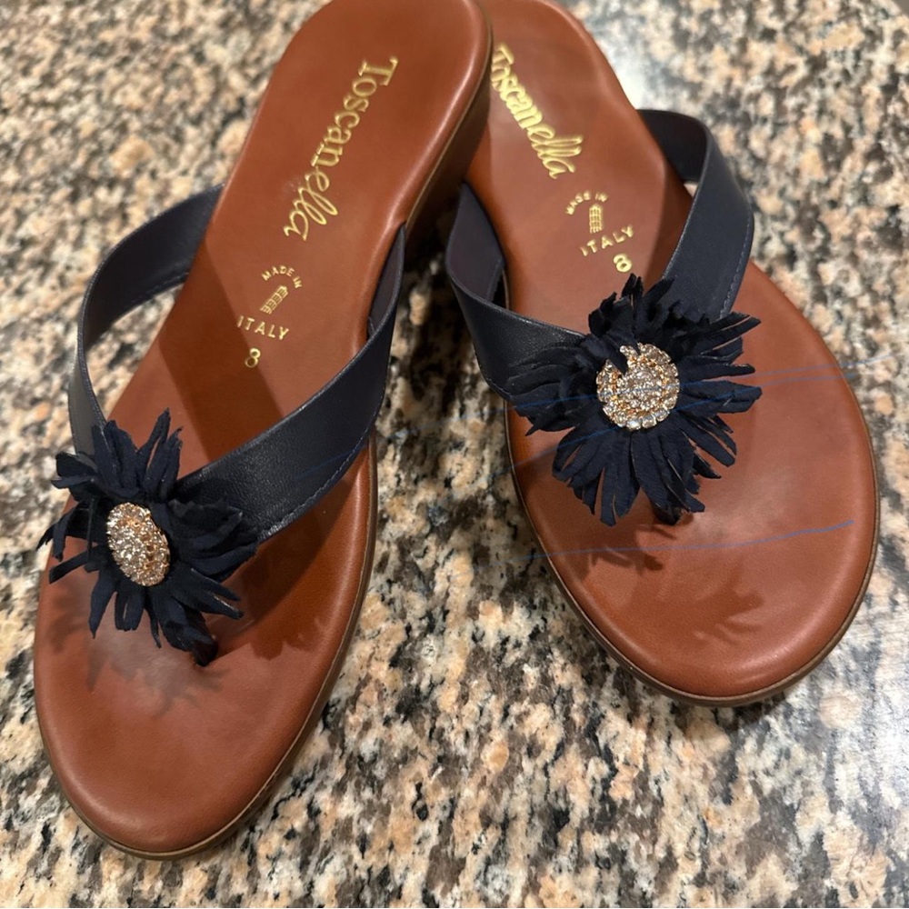 Women's Blue Sandals with Floral Accent